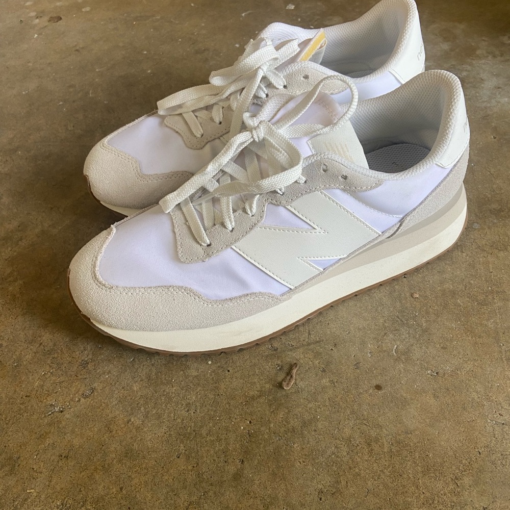New Balance Classic White and Cream Sneakers - Picture 3 of 6